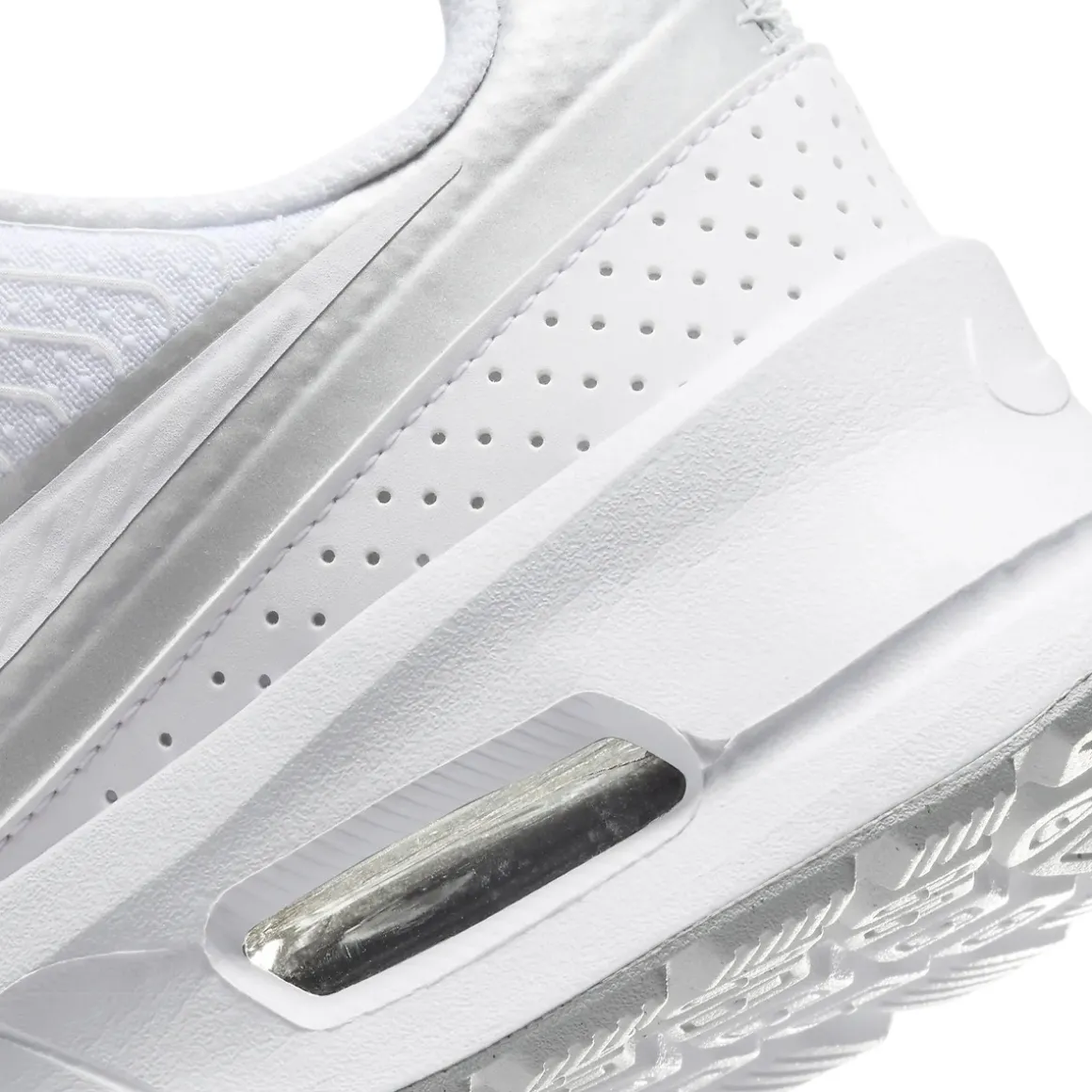 Air Max Nuaxis - Women's Fashion Shoes