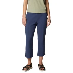 All Seasons - Women's Capri Pants