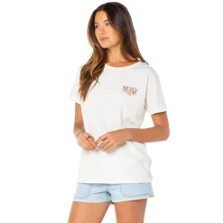 Beach Day - Women's T-Shirt