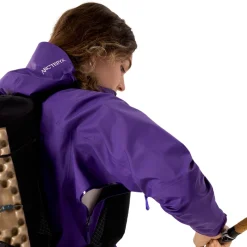Beta SL - Women's (Non-Insulated) Lightweight Hiking Jacket