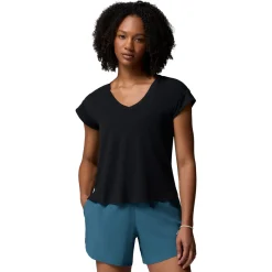 Daniela Falls - Women's T-Shirt