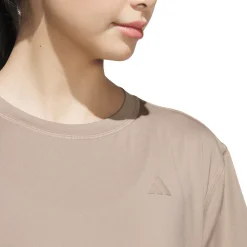 D4T - Women's Training T-Shirt