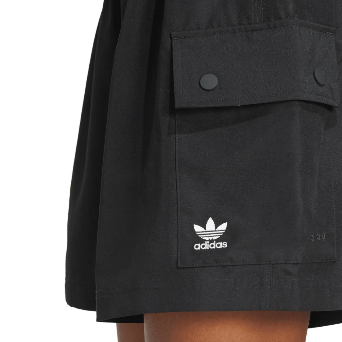 Essentials Cargo - Women's Shorts