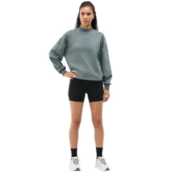 Kaitoro - Women's Fleece Sweater