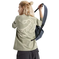 Kragg Bird - Women's Long-Sleeved Shirt