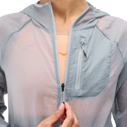 Skyflow - Women's Hooded Jacket