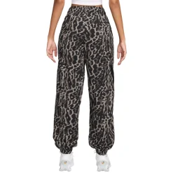 Sportswear Trend - Women's Pants