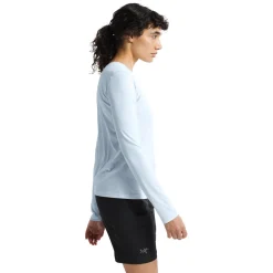 Sunna - Women's Long-Sleeved Shirt