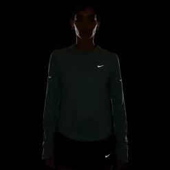 Swift - Women's Running Long-Sleeved Shirt