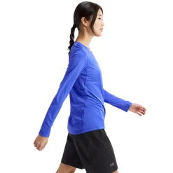 Taema - Women's Long-Sleeved Shirt