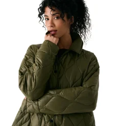 The Shacket - Women's Insulated Mid-Season Jacket