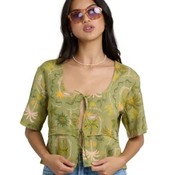 Totally Tropics - Women's Short-Sleeved Shirt