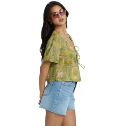Totally Tropics - Women's Short-Sleeved Shirt