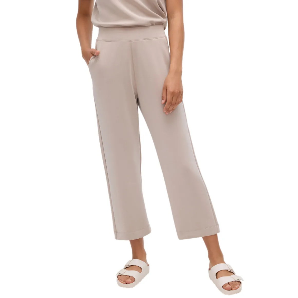 Vero - Women's Capri Pants