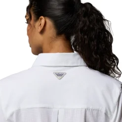 Wild Cast - Women's Short-Sleeved Blouse